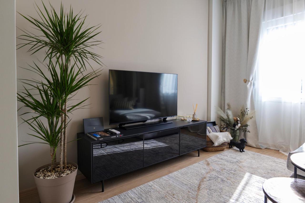 Acropolis Deluxe 2br Apartment *